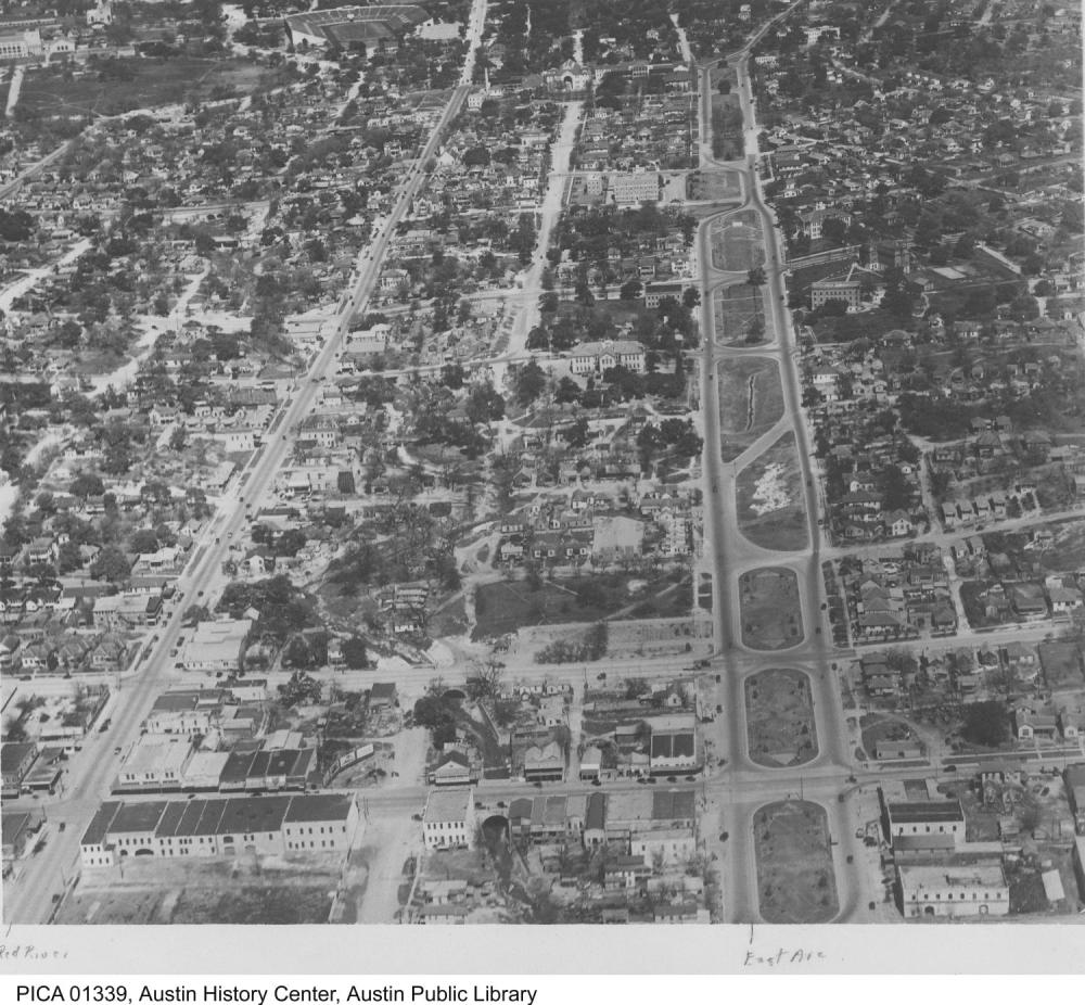 Aerial view of Austin looking North, with East Avenue featured prominently on the right, 1930s.